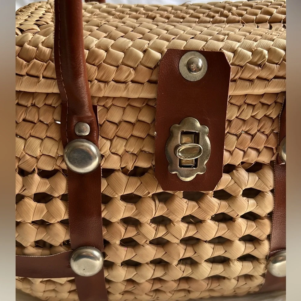 Wicker Basket Handbag - Picture 8 of 12